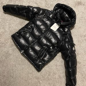 Moncler Maya Short Down Jacket